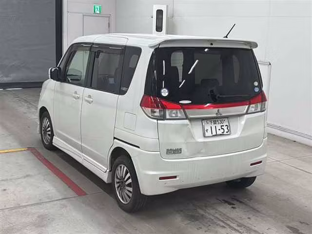 MITSUBISHI DELICA D:2