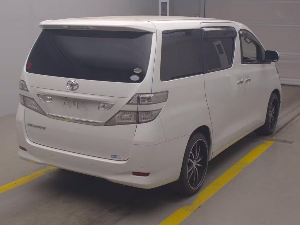 TOYOTA VELLFIRE