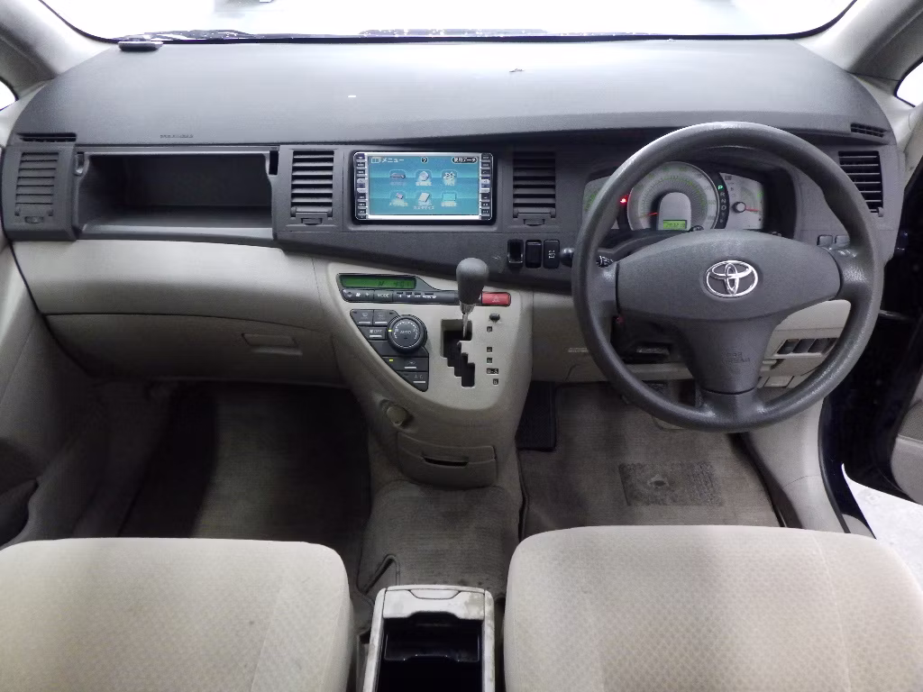 TOYOTA ISIS