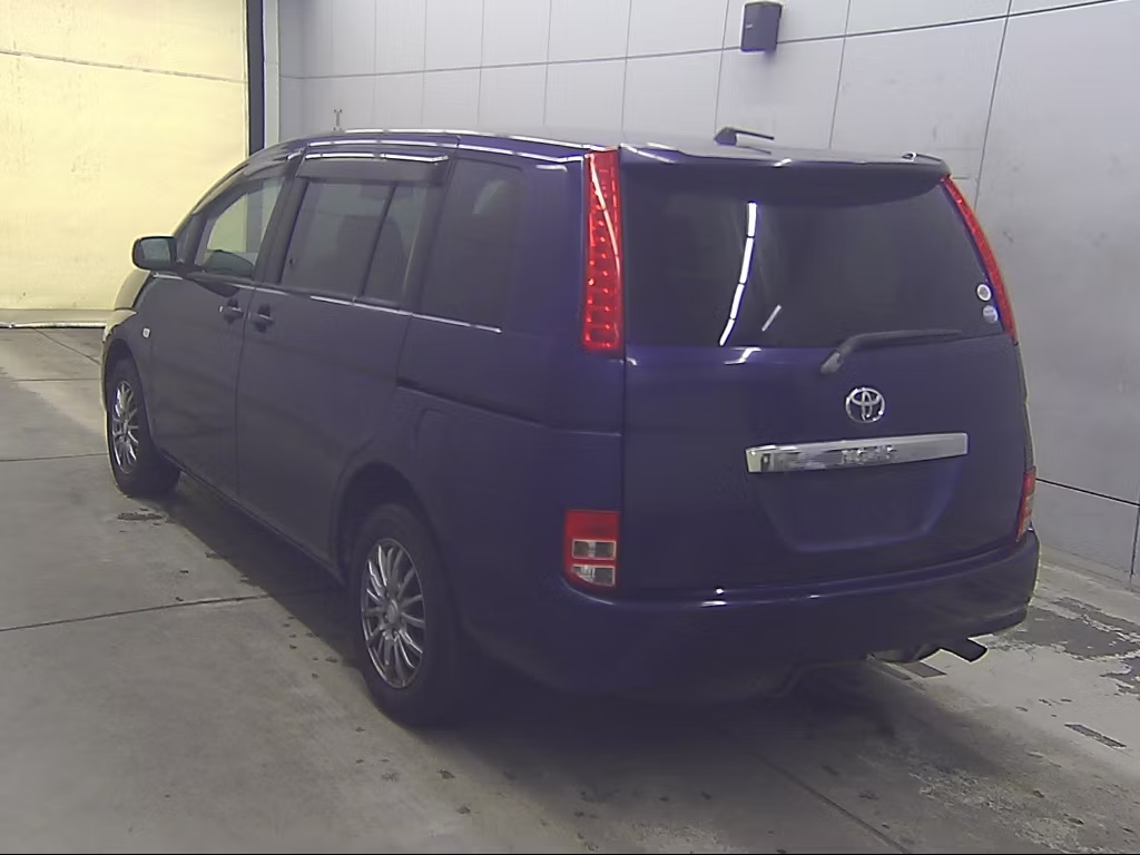 TOYOTA ISIS