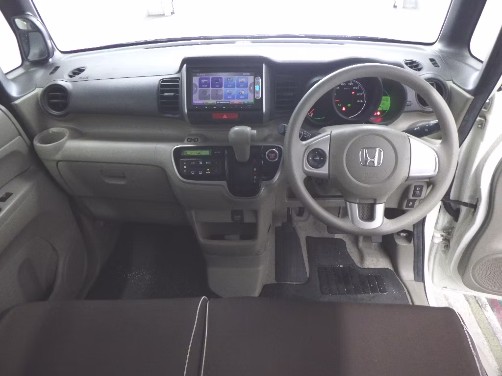 HONDA N-BOX