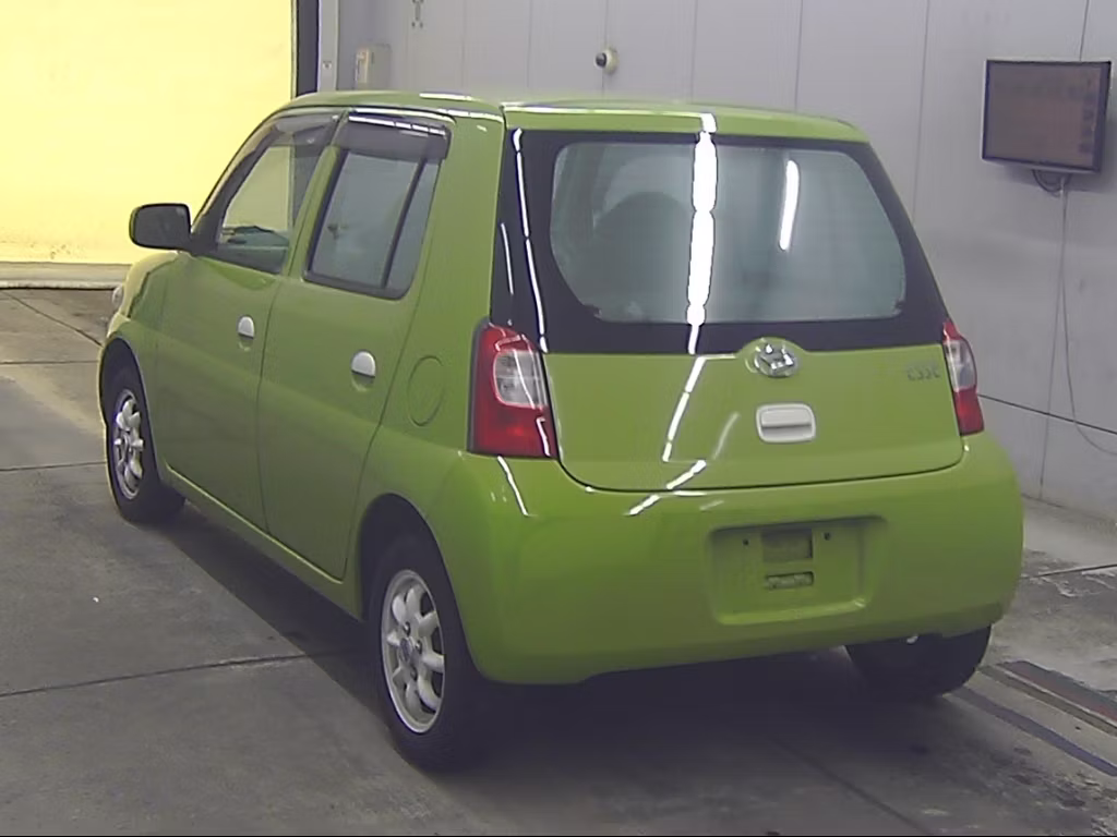 DAIHATSU ESSE