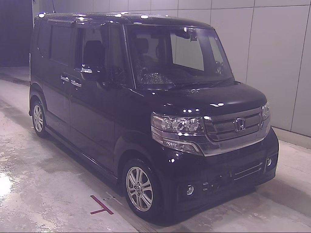 HONDA N-BOX