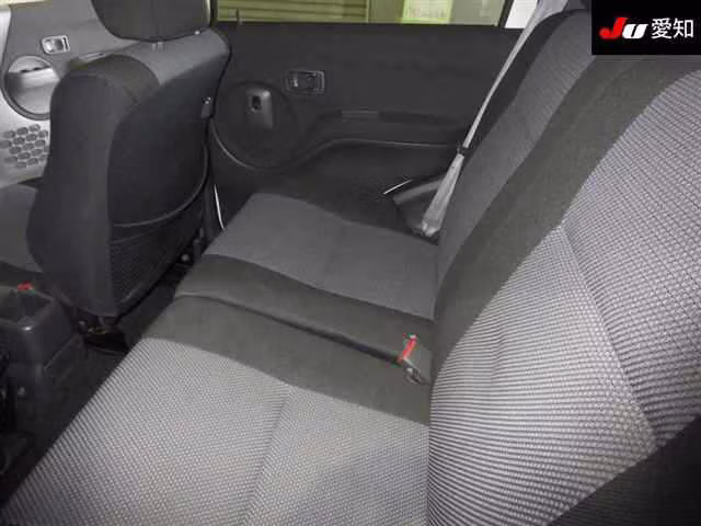 DAIHATSU TERIOS KID
