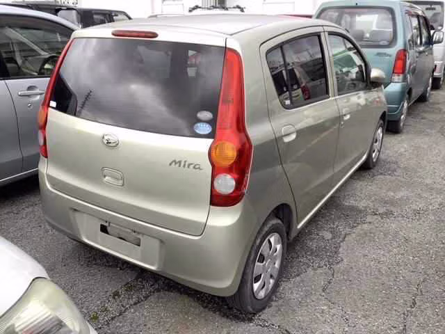 DAIHATSU MIRA