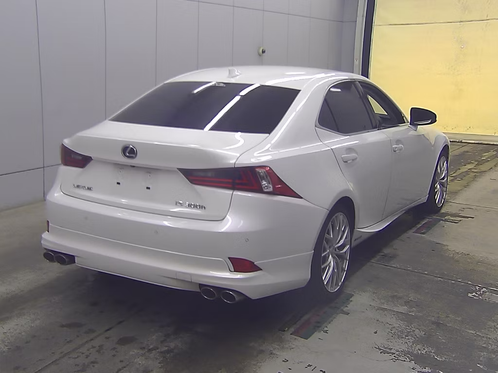 LEXUS IS300H