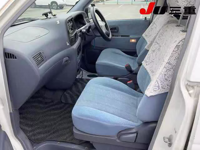 TOYOTA TOWN ACE NOAH
