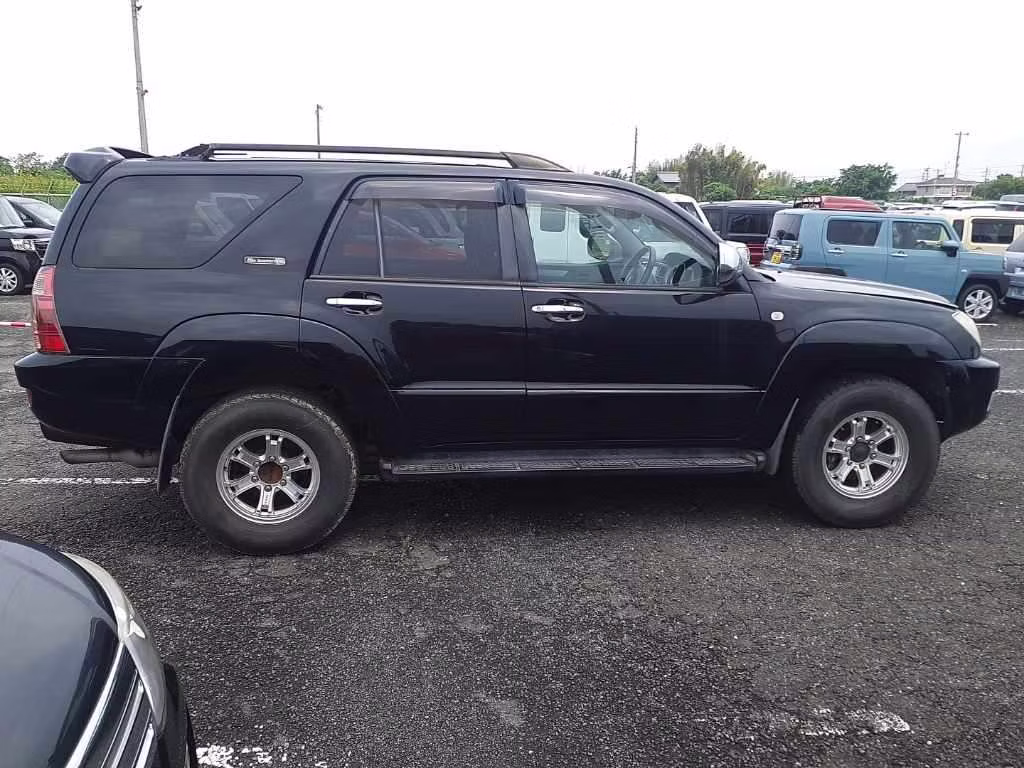TOYOTA HILUX SURF