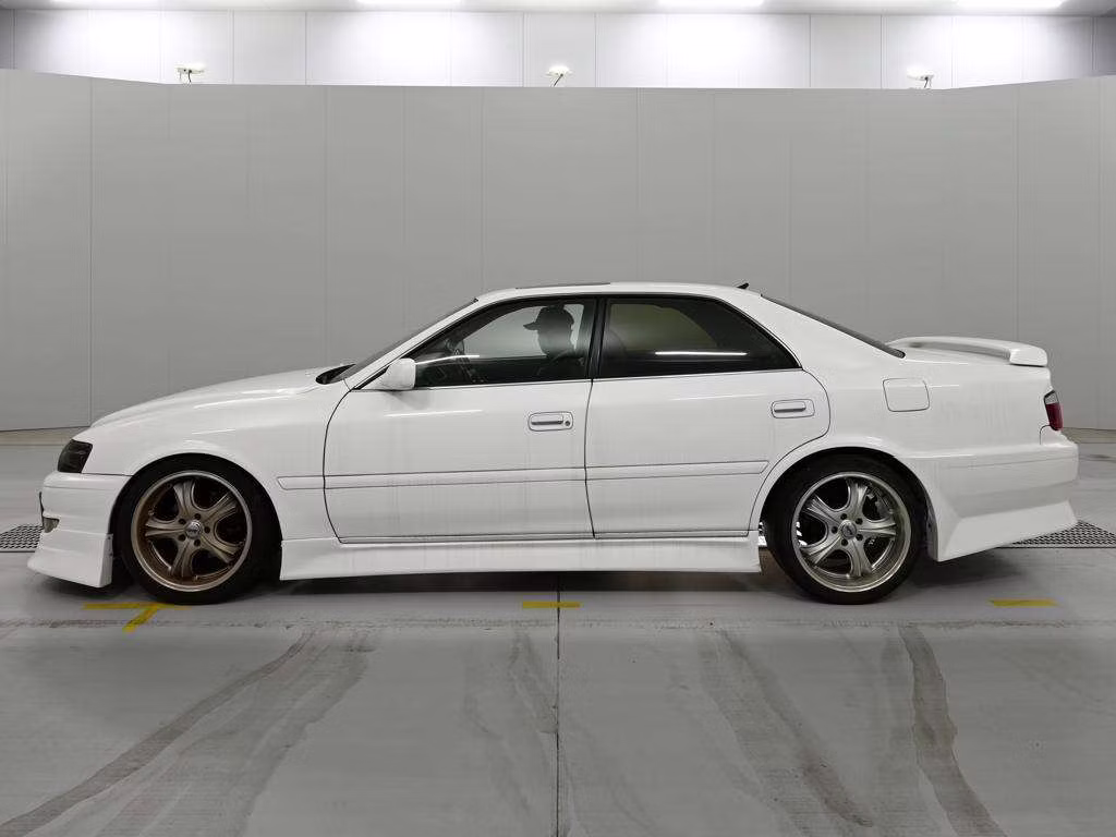 TOYOTA CHASER