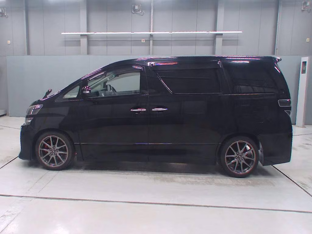 TOYOTA VELLFIRE