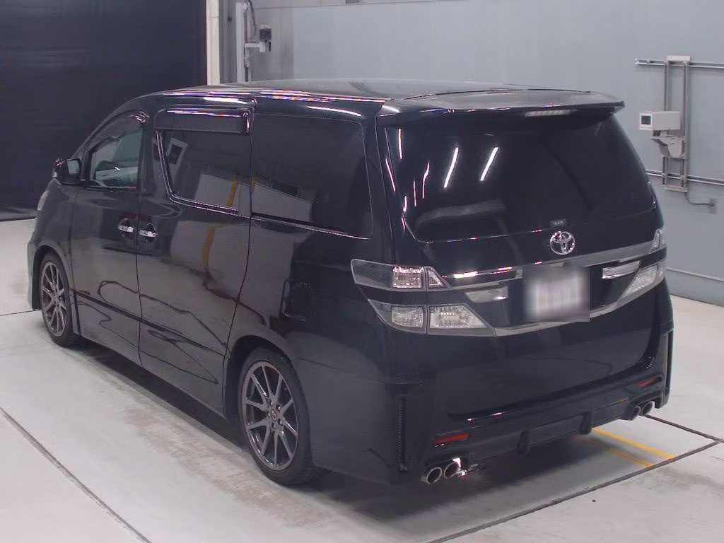 TOYOTA VELLFIRE