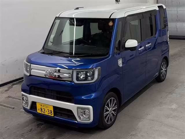 TOYOTA PIXIS MEGA