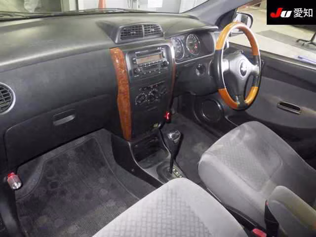 DAIHATSU MIRA AVY
