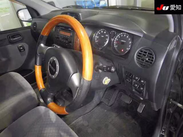 DAIHATSU MIRA AVY
