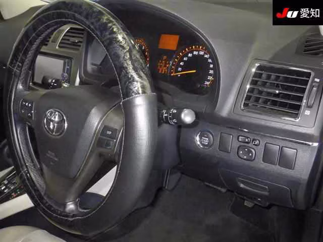 TOYOTA AVENSIS
