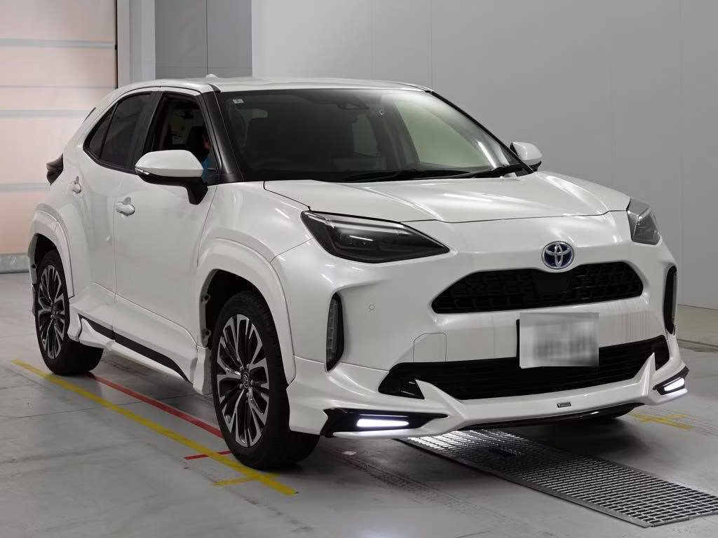 TOYOTA YARIS CROSS