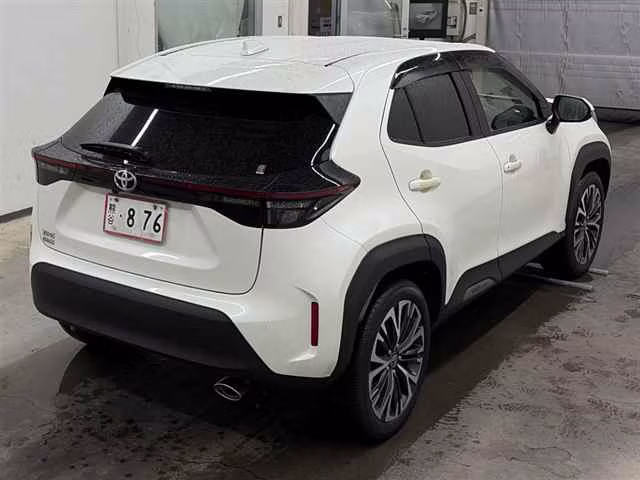 TOYOTA YARIS CROSS