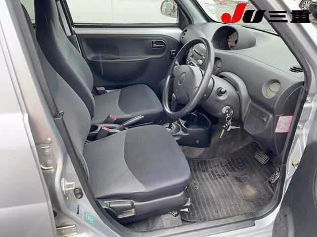DAIHATSU ESSE