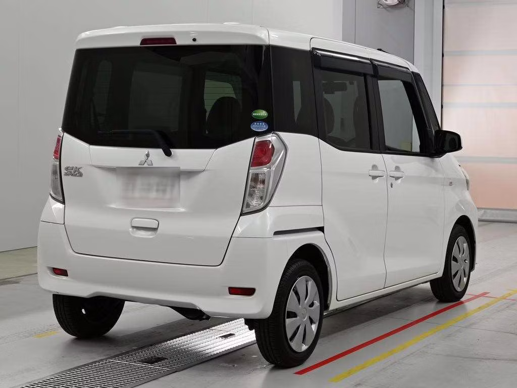 MITSUBISHI EK SPACE