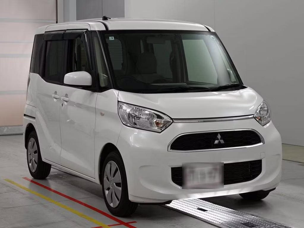 MITSUBISHI EK SPACE