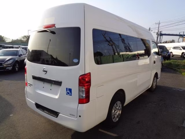 NISSAN NV350 CARAVAN