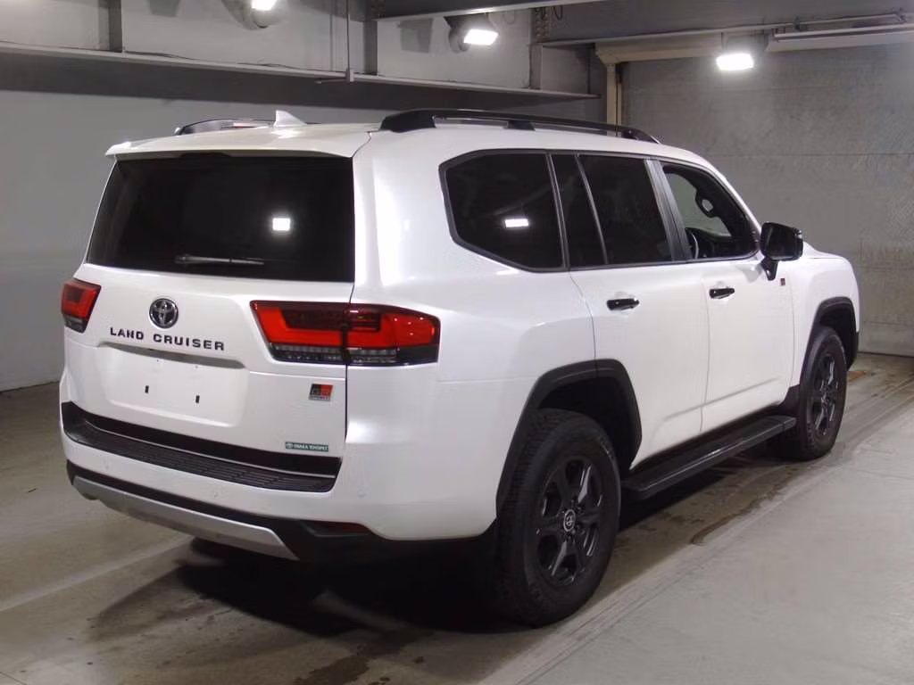 TOYOTA LAND CRUISER