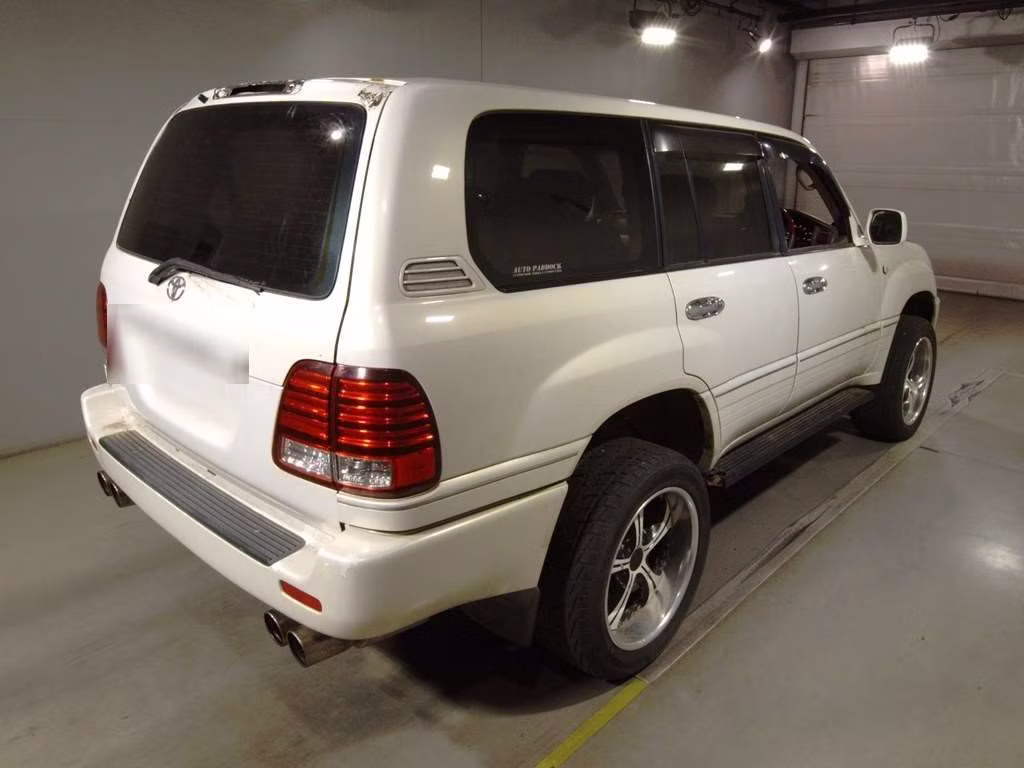 TOYOTA LAND CRUISER