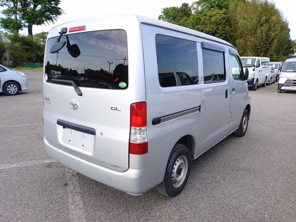TOYOTA LITE ACE