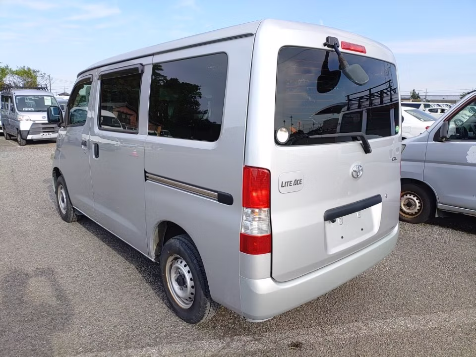 TOYOTA LITE ACE