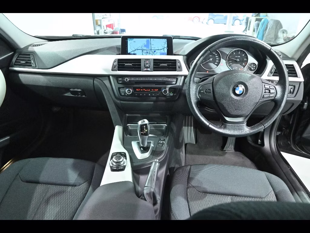 BMW 3-SERIES