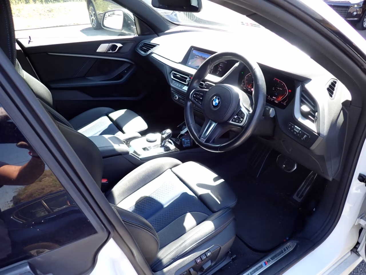 BMW 1-SERIES