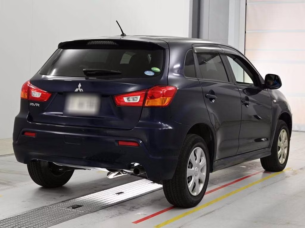 MITSUBISHI RVR