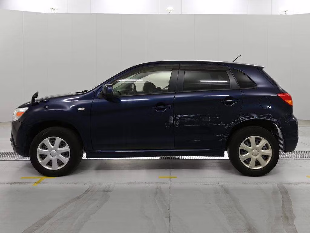 MITSUBISHI RVR