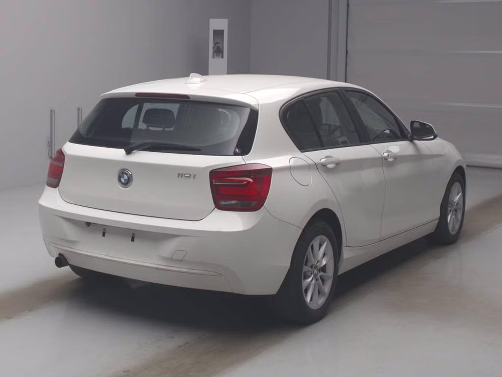 BMW 1-SERIES