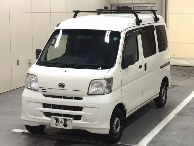 TOYOTA PIXIS VAN