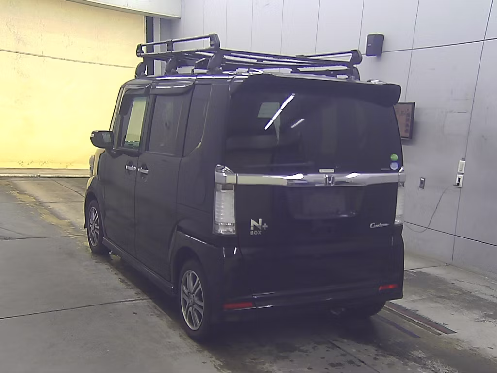 HONDA N-BOX+