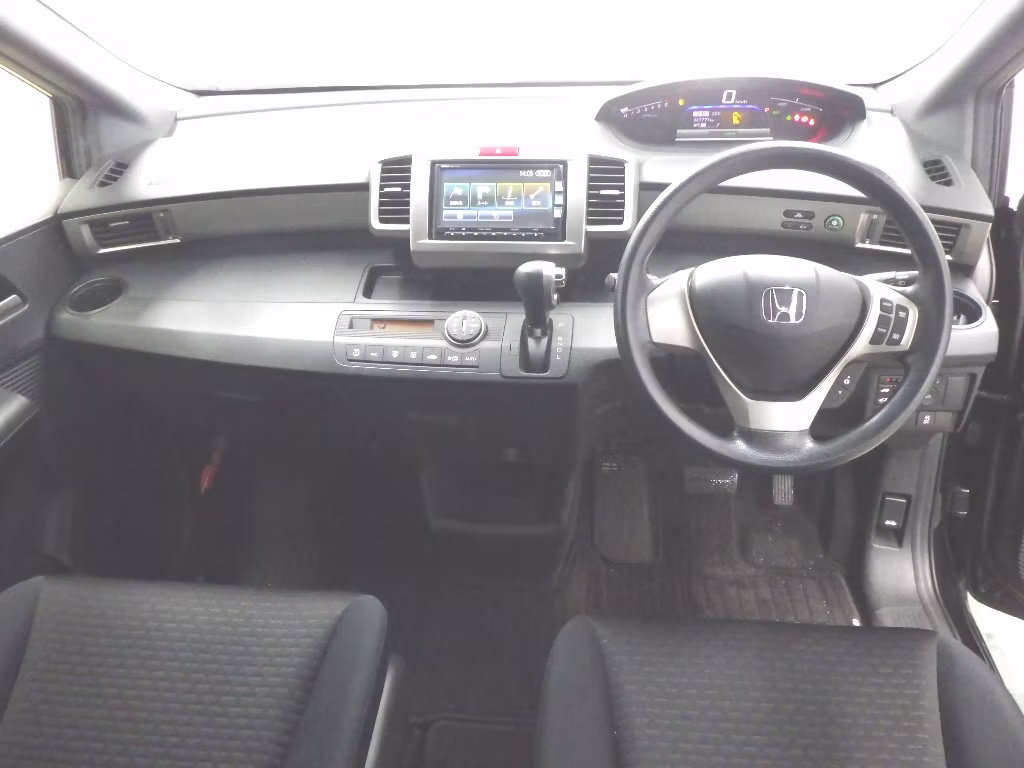 HONDA FREED SPIKE