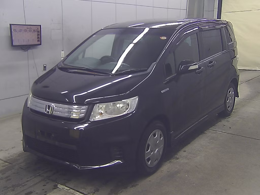 HONDA FREED SPIKE