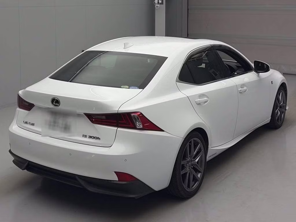 LEXUS IS300H