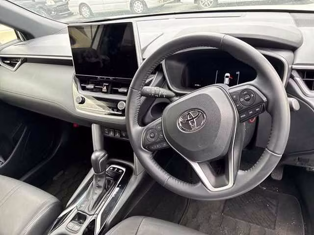 TOYOTA COROLLA CROSS