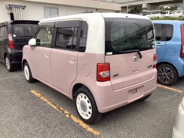 DAIHATSU MOVE CONTE