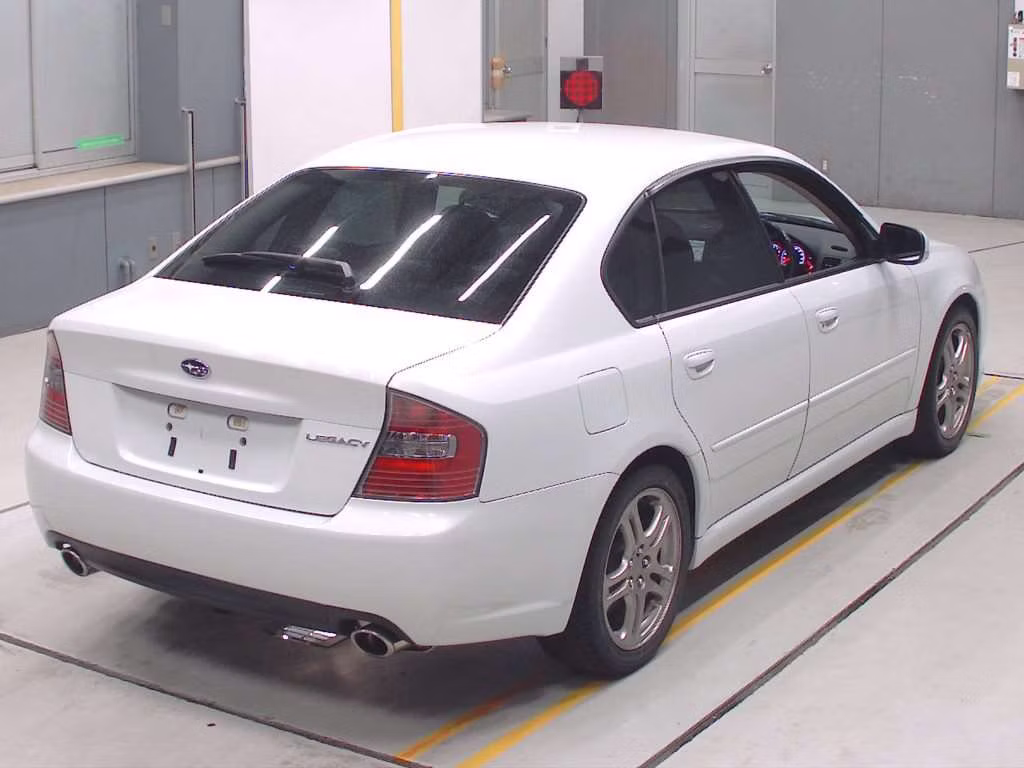 SUBARU LEGACY B4