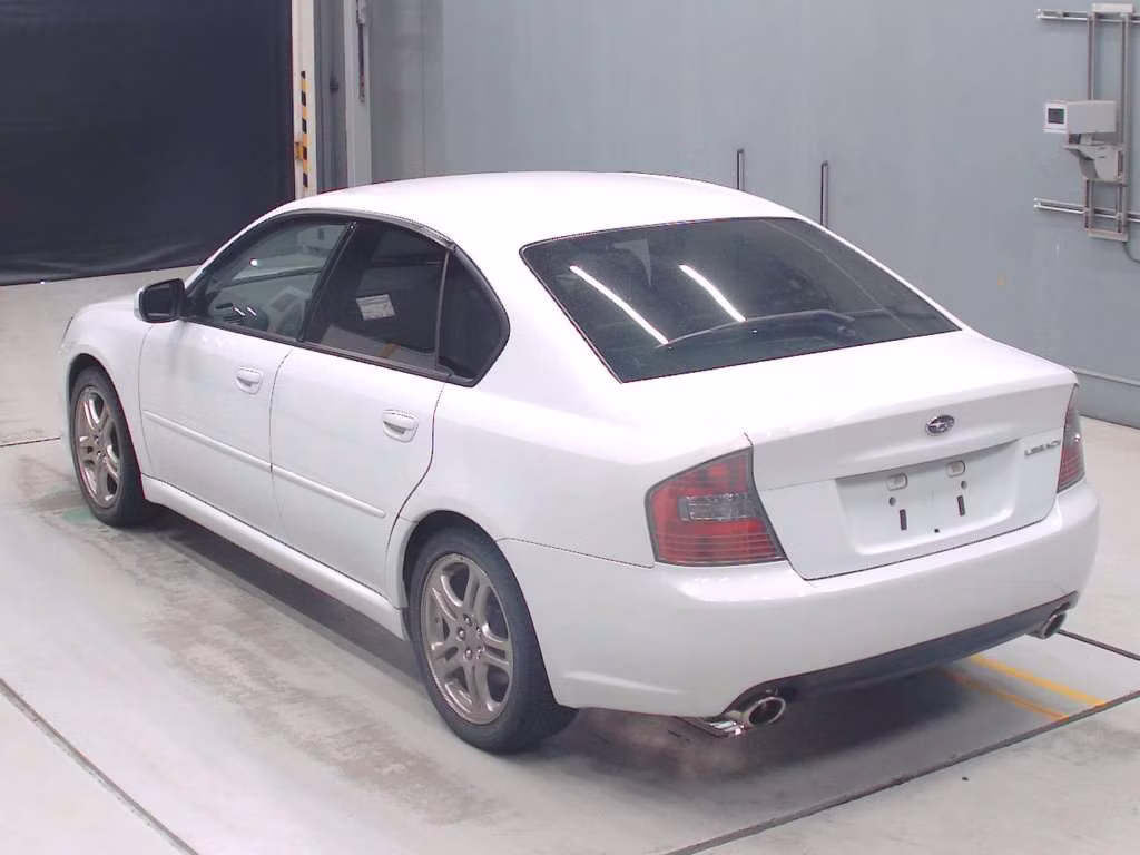 SUBARU LEGACY B4