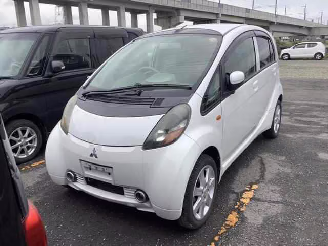 MITSUBISHI I