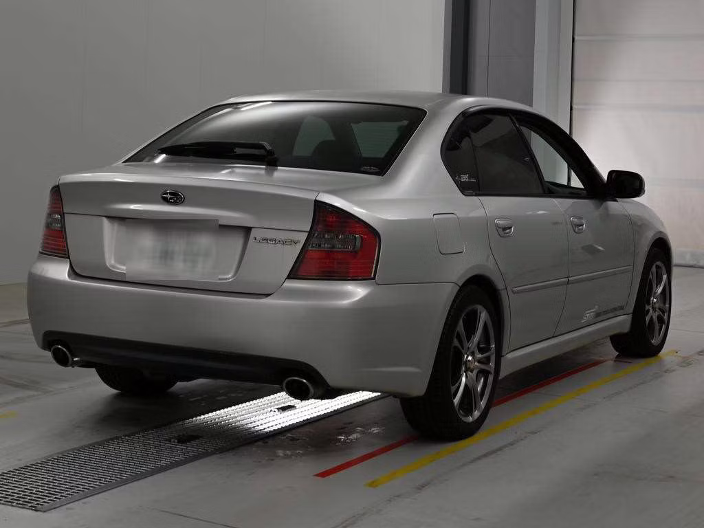 SUBARU LEGACY B4