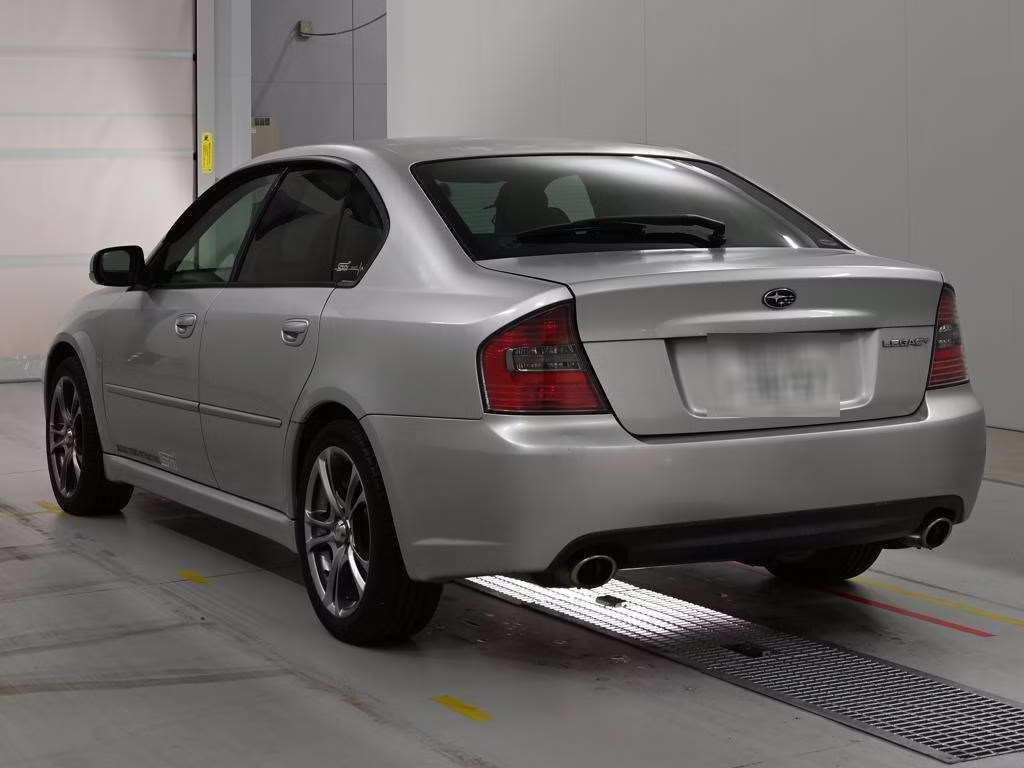 SUBARU LEGACY B4