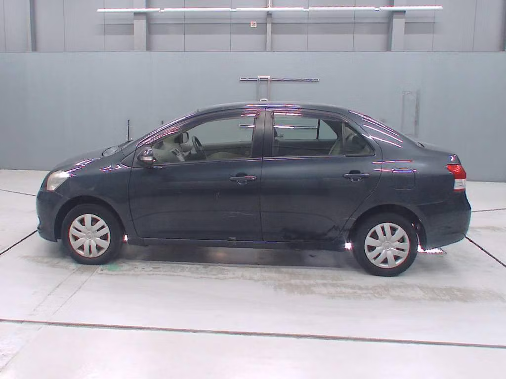 TOYOTA BELTA
