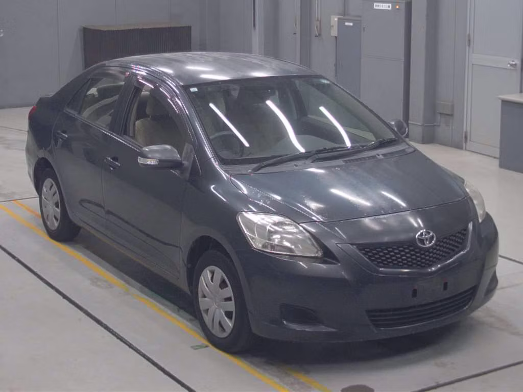TOYOTA BELTA