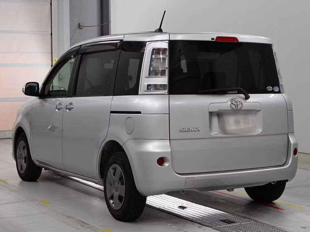 TOYOTA SIENTA