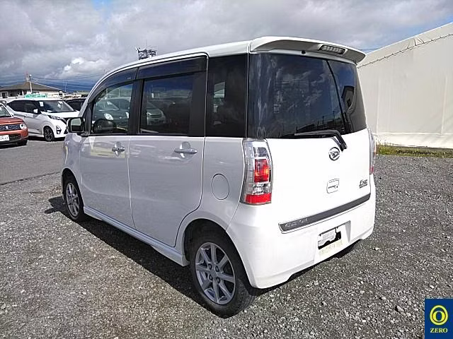 DAIHATSU TANTO EXE